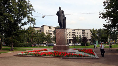 Открыт памятник Александру Попову - изобретателю радио